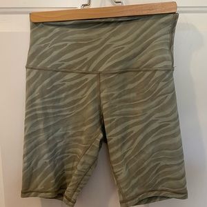 Lululemon align short 8”